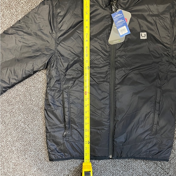 Huk men’s primaloft jacket. NWT. Size Medium - Picture 4 of 7